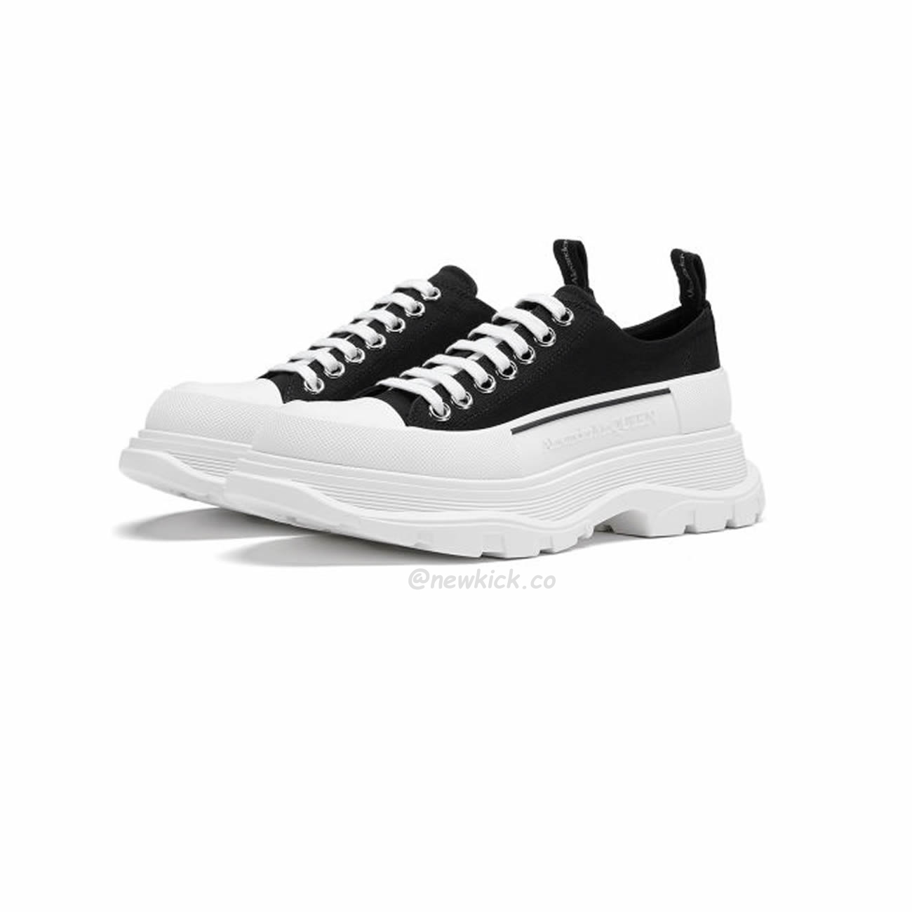 Alexander Mcqueen Tread Slick Low Lace Up Black White (16) - www.newkick.vip